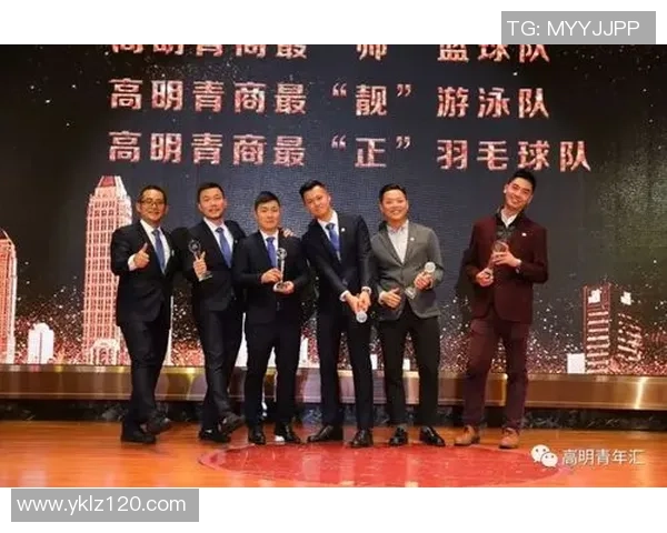 成都羽毛球队与深圳羽毛球队赛后复盘分析团队配合与战术执行的关键要素